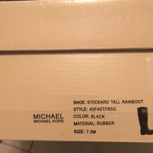 Michael Kors black rain boots - Picture 8 of 8
